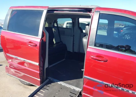 2013 Chrysler Town & Country Touring из США, поврежденный, VIN 2C4RC1BGXDR636239